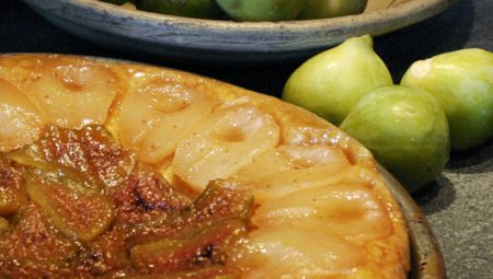 Pear and Fig Tart
